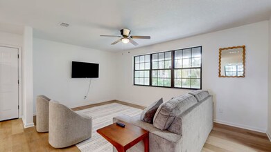 10115 County Rd 13 N in St. Augustine, FL - Building Photo - Building Photo