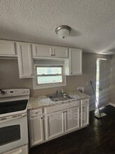 808 Mobile St in High Point, NC - Building Photo - Building Photo