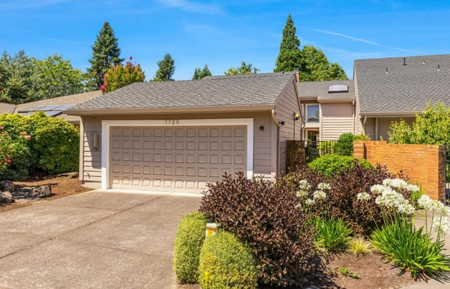 7725 SW Arbor Lake Ct in Wilsonville, OR - Building Photo - Building Photo