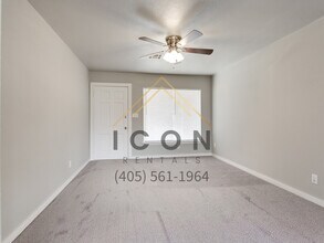 1713 Sheffield Rd in The Village, OK - Building Photo - Building Photo