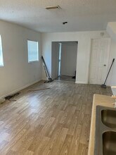 8722 N Brooks St in Tampa, FL - Building Photo - Building Photo