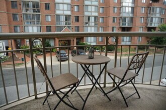 1200 Braddock Pl in Alexandria, VA - Building Photo - Building Photo