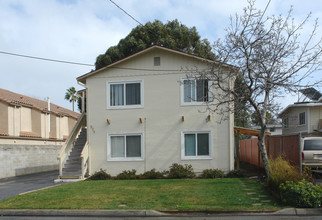 939 Rich Ave in Mountain View, CA - Foto de edificio - Building Photo