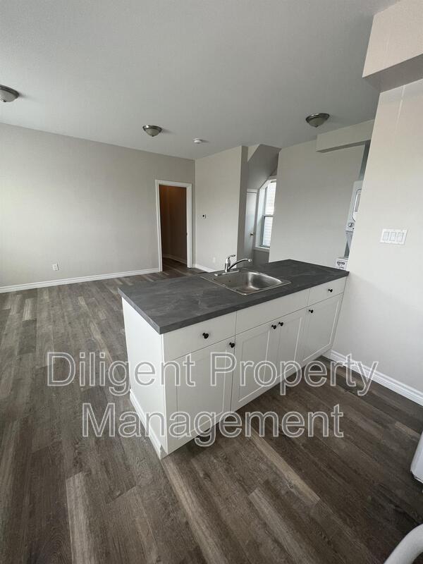 164 Stewart St in Peterborough, ON - Building Photo - Building Photo