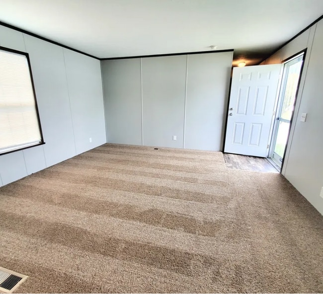 9884 Northwinds Dr in Fair Haven, MI - Building Photo - Building Photo