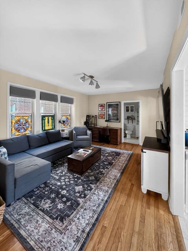 7316 N Honore St in Chicago, IL - Building Photo - Building Photo