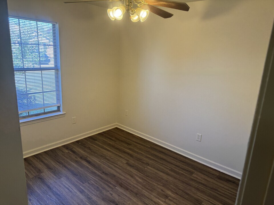 3955 Ledbetter Dr in Conway, AR - Building Photo