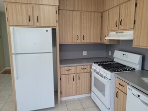 30 Courtland St in Everett, MA - Building Photo - Building Photo