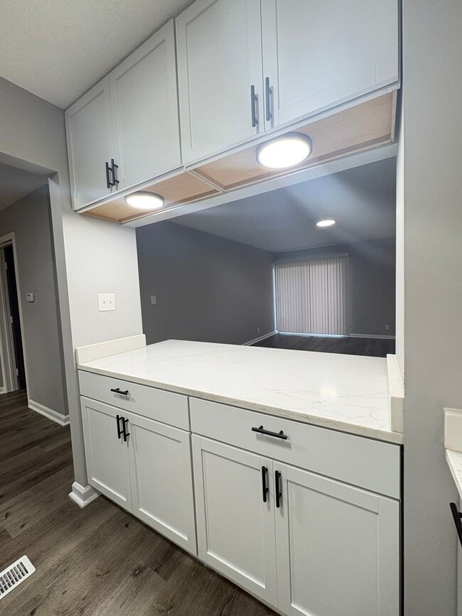 property at 1252 W 73rd St