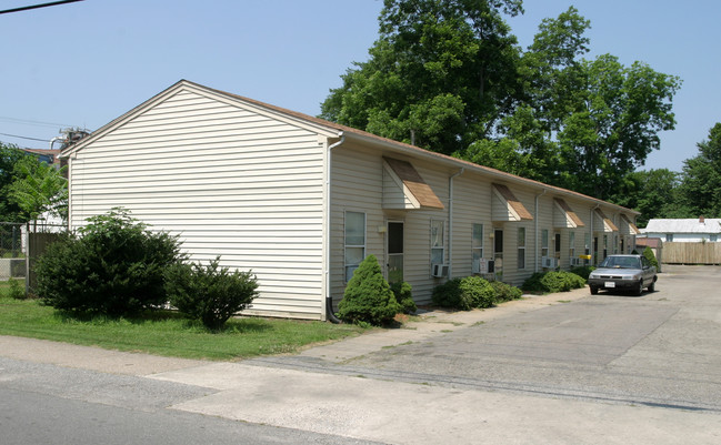 Jefferson Manor Apartments in Suffolk, VA - Foto de edificio - Other