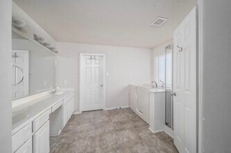 4226 Texian Forest Trail in Humble, TX - Building Photo - Building Photo