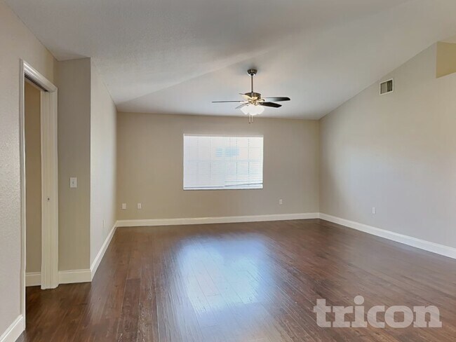 3598 N Biscayne Dr, Unit 26-2 in North Port, FL - Foto de edificio - Building Photo