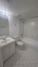 1301 SE 28th Ln in Homestead, FL - Foto de edificio - Building Photo