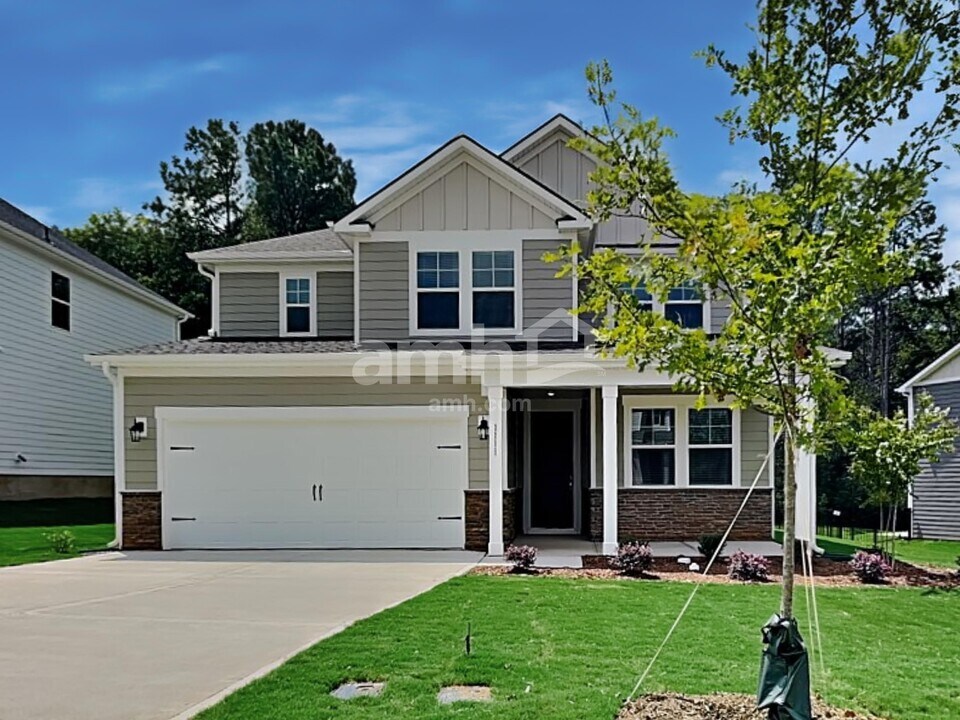 1111 Livengood Wy in Indian Trail, NC - Foto de edificio