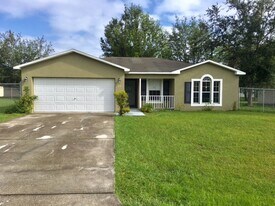 450 Cardinal Ct in Kissimmee, FL - Building Photo