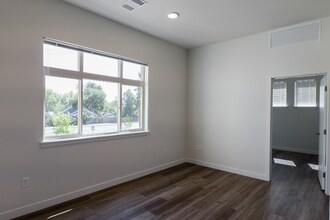 225 S Wadsworth Blvd in Lakewood, CO - Building Photo - Building Photo