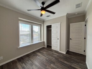 6909 41st Ave N in Riviera Beach, FL - Building Photo - Building Photo