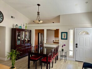 960 Concord Ct in Vista, CA - Building Photo - Building Photo