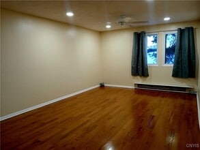 494 Idlewood Blvd in Baldwinsville, NY - Building Photo - Building Photo