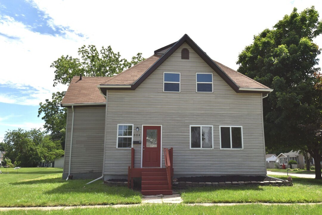 504 Cedar St in Boone, IA - Building Photo