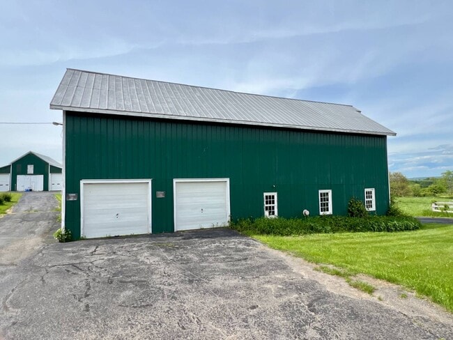 353 Auriesville Rd in Fultonville, NY - Building Photo - Building Photo