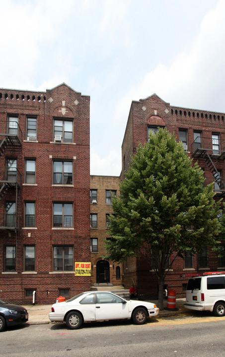 11-15 46th Rd in Long Island City, NY - Building Photo