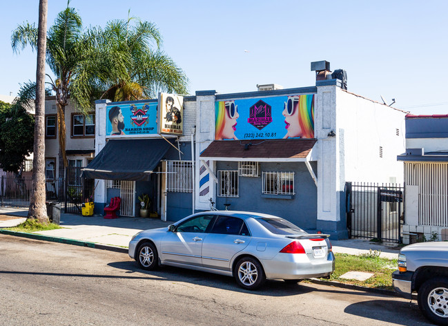 10908 S Figueroa St in Los Angeles, CA - Foto de edificio - Building Photo