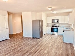 154 Goldenrod in Livingston, TX - Building Photo - Building Photo