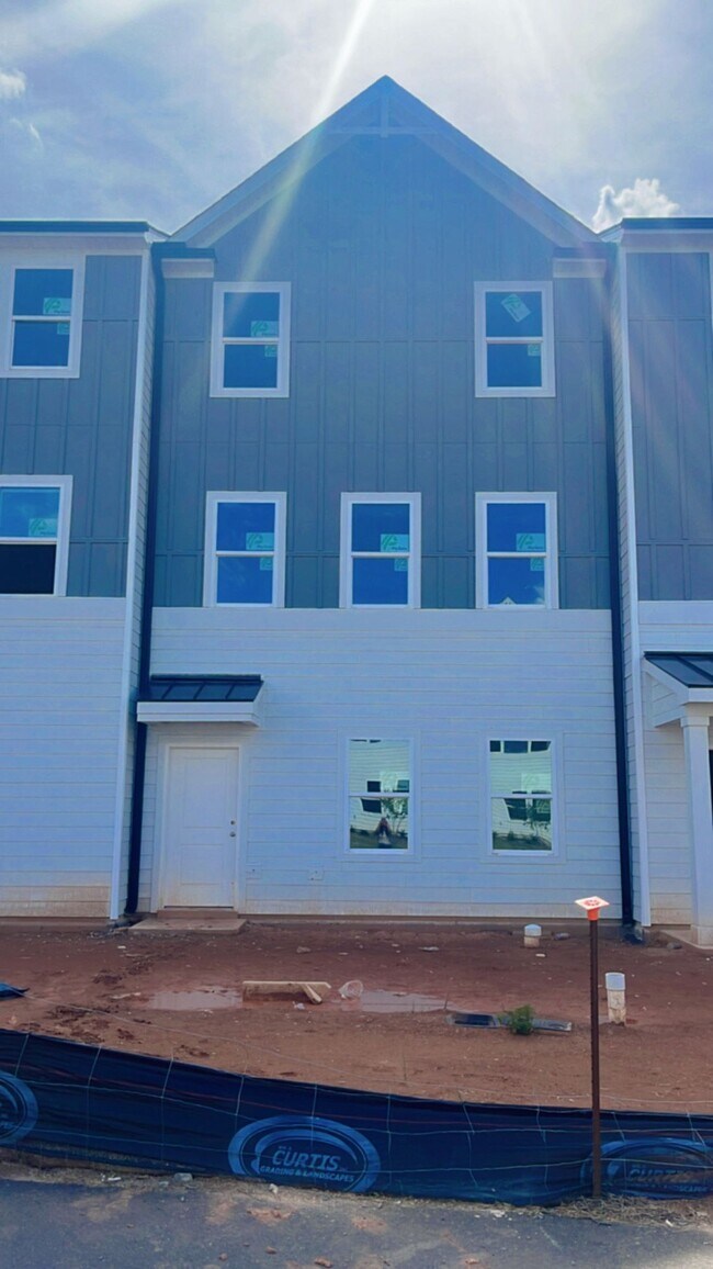 property at 1486 Hasse Ave
