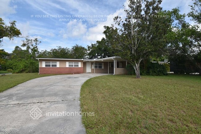 property at 1305 Viburnum Ln