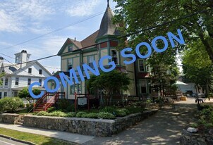 118 Locust St in Dover, NH - Building Photo