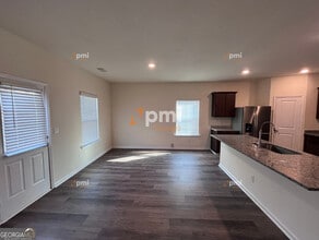 521 Moline Wy in Locust Grove, GA - Building Photo - Building Photo
