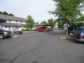 Camas Village Apartments