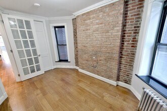 5 W 103rd St, Unit 3W in New York, NY - Building Photo - Building Photo