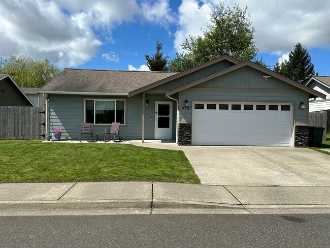 property at 4981 Sunset Park Pl