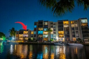 6 Royal Palm Way in Boca Raton, FL - Building Photo