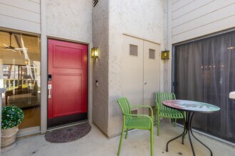 46642 Arapahoe Cir in Indian Wells, CA - Building Photo - Building Photo