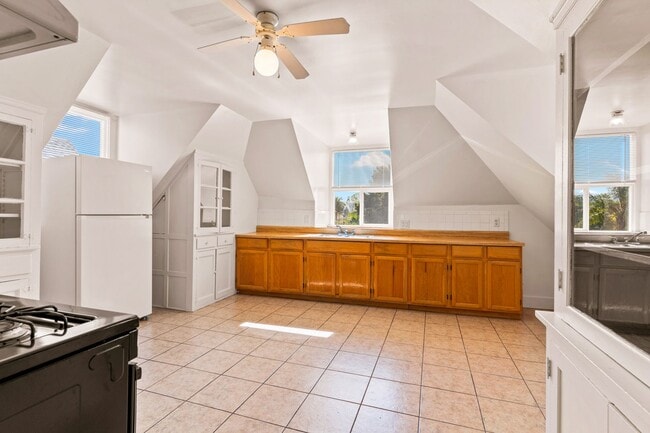 property at 3028 Capp St