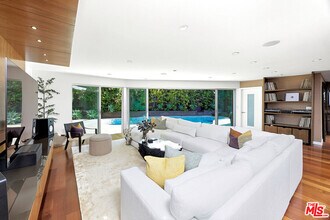 3154 Queensbury Dr in Los Angeles, CA - Building Photo - Building Photo