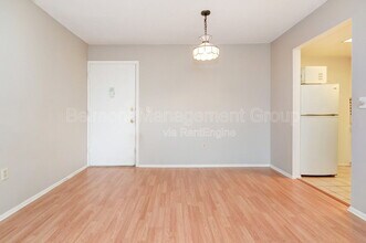 944 N Lake Destiny Rd in Altamonte Springs, FL - Building Photo - Building Photo