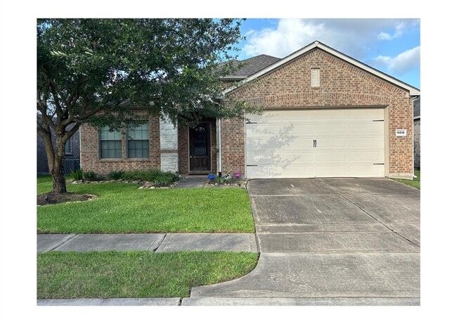 property at 15518 Huddleston Dr