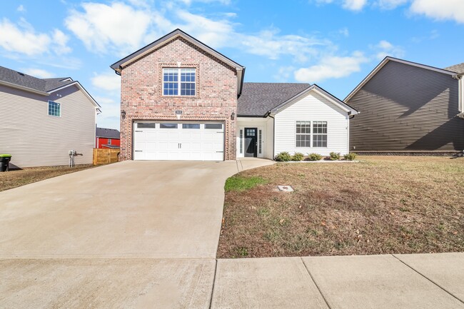 513 Burgess CT in Clarksville, TN - Building Photo - Building Photo