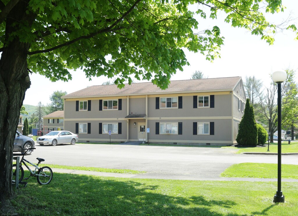 Meadow Park Apartments Deposit, NY Apartments