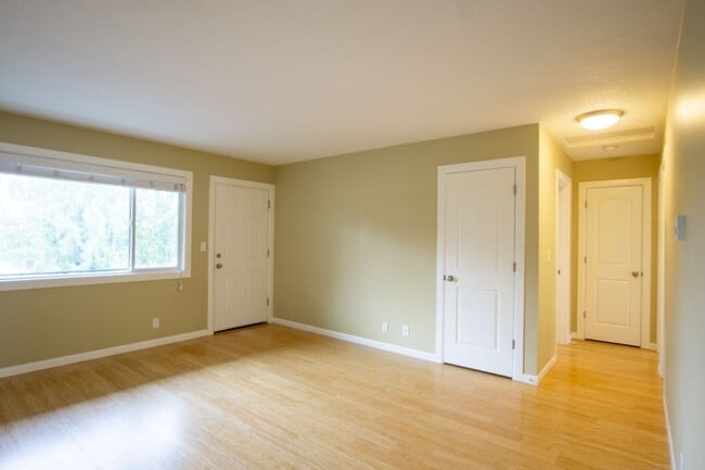 7544 N Ida Ave in Portland, OR - Building Photo - Building Photo