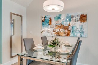 1514 Retreat Cir in Clermont, FL - Foto de edificio - Building Photo