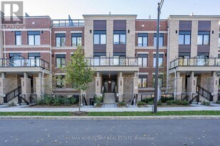 58 Elizabeth St S in Richmond Hill, ON - Building Photo