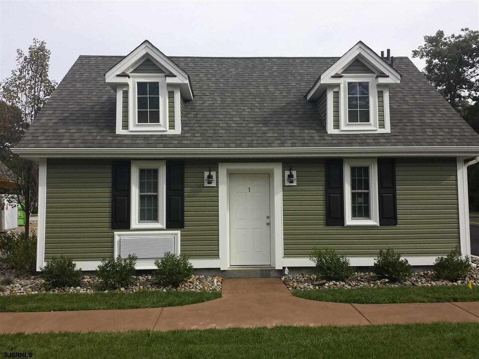 105 W White Horse Pike in Galloway, NJ - Building Photo