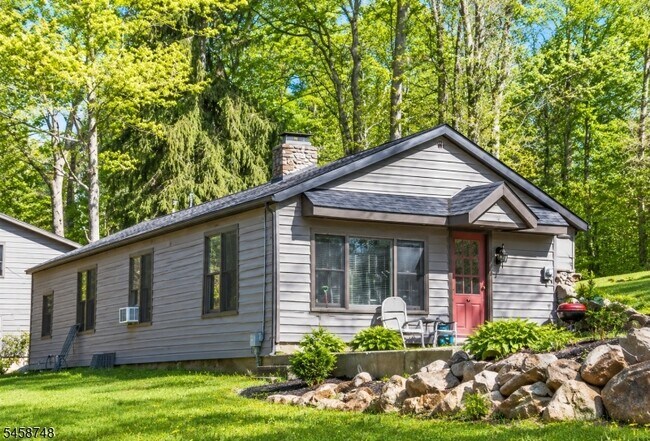 property at 6 Mountain Ave
