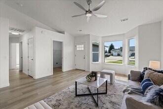2251 Tumbleweed Cir in Hayden, ID - Building Photo - Building Photo
