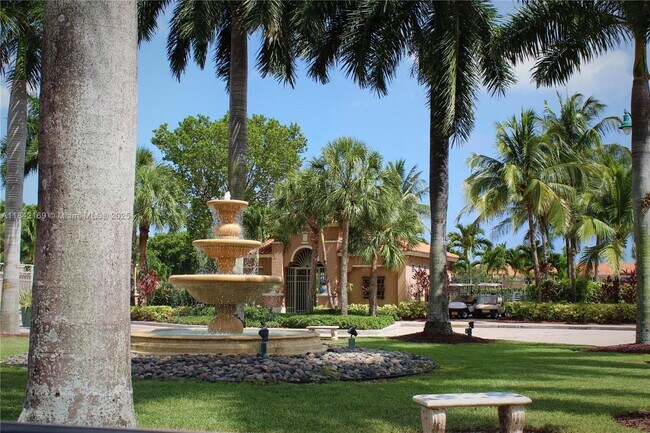 6340 NW 114th Ave in Doral, FL - Building Photo - Building Photo